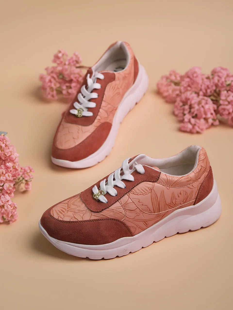 Kerry Peach Sneakers