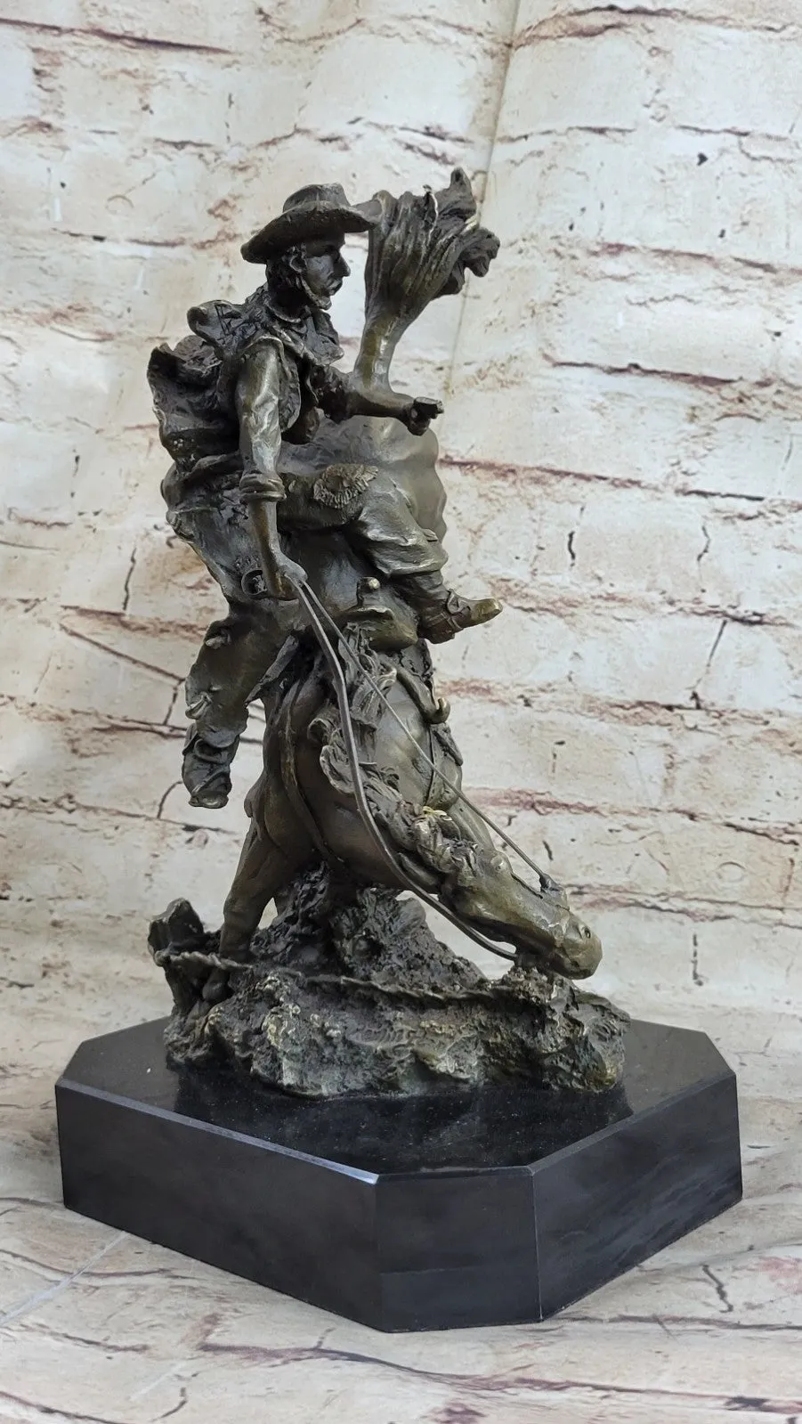 Remington Outlaw Wild West Bronze Marble Sculpture Statue Figurine Hot Cast