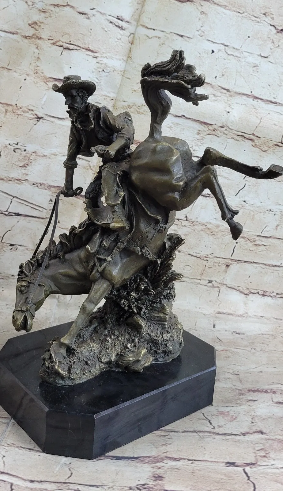 Remington Outlaw Wild West Bronze Marble Sculpture Statue Figurine Hot Cast